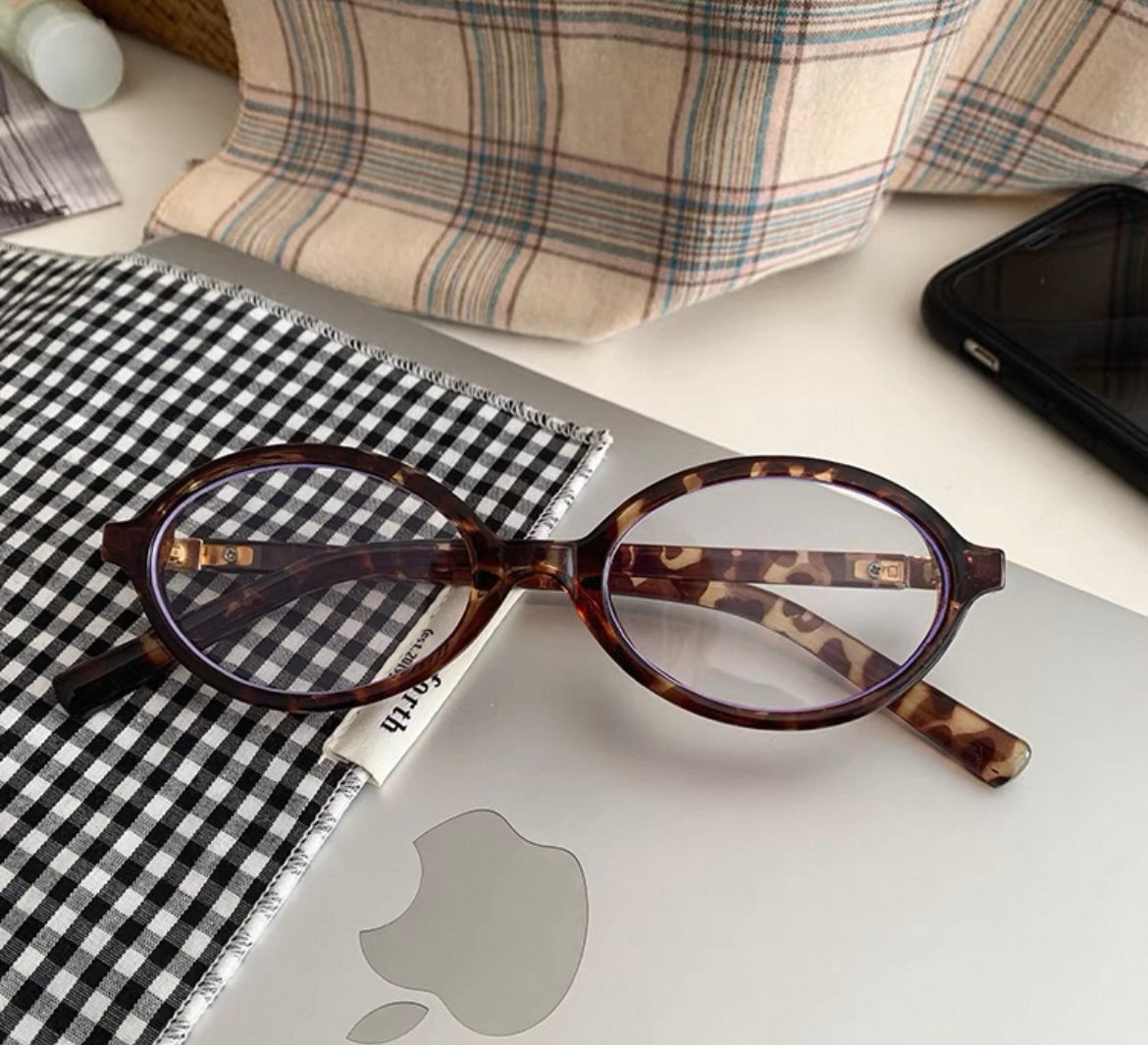 leo glasses v2